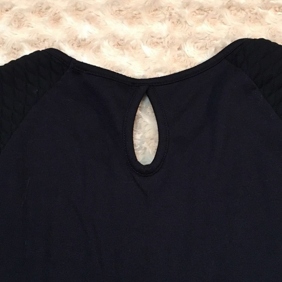 (L-16) Made For Me Blouse Black Keyhole - Picture 7 of 7